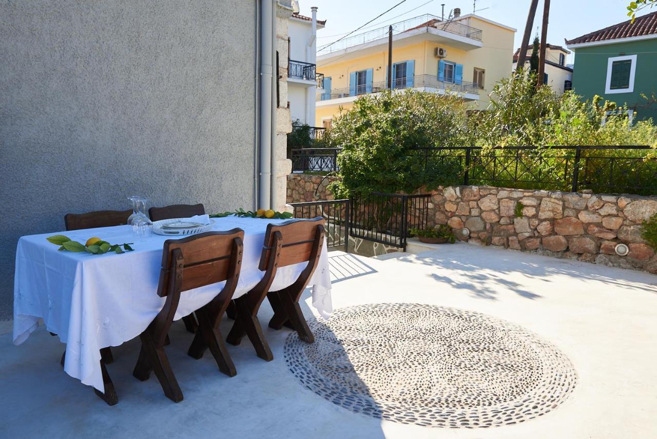 Galaxidaki 1857 Guesthouse Galaxidi Ngoại thất bức ảnh